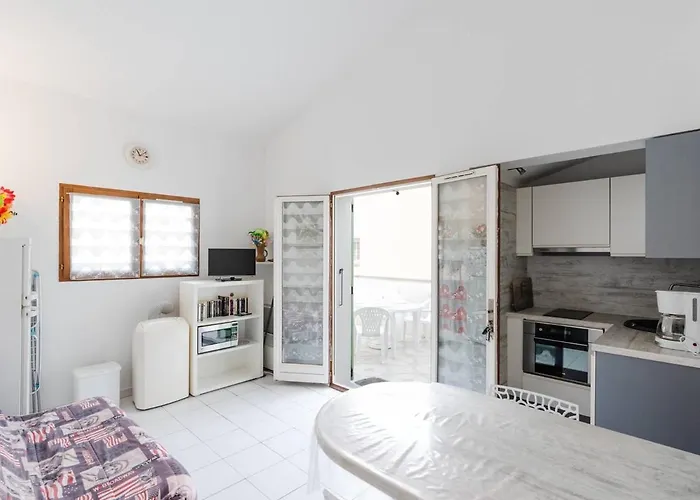 Chaleureuse A - 6 Pers, Pres De La Plage, Garage, Cuisine Equipee, Confort Moderne - Fr-1-409a-17 וילה *
